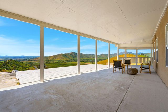 34453 Sierra Drive, Lemon Cove, CA 93244