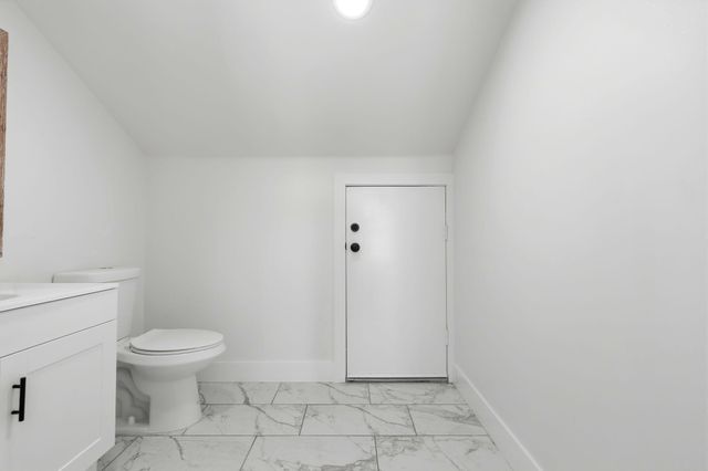 34453 Sierra Drive, Lemon Cove, CA 93244