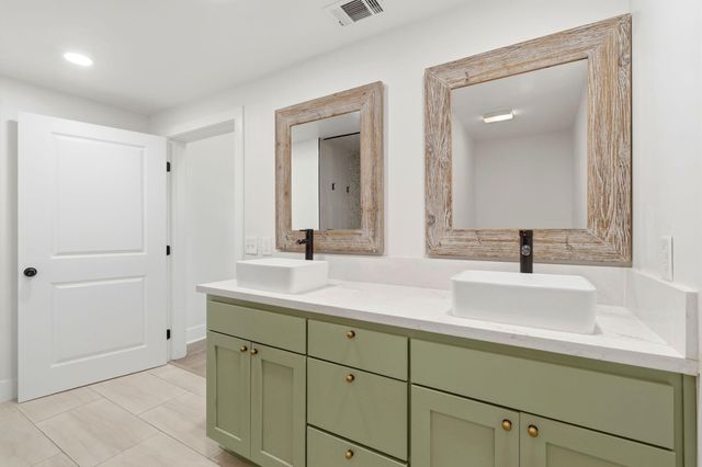 34453 Sierra Drive, Lemon Cove, CA 93244