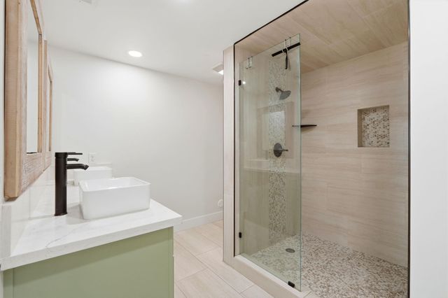 34453 Sierra Drive, Lemon Cove, CA 93244