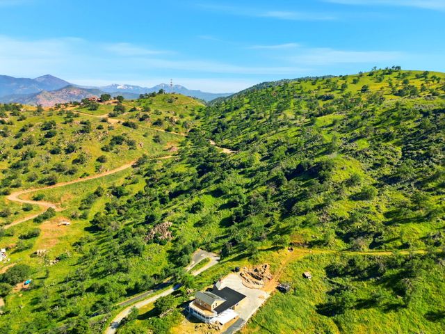 34453 Sierra Drive, Lemon Cove, CA 93244