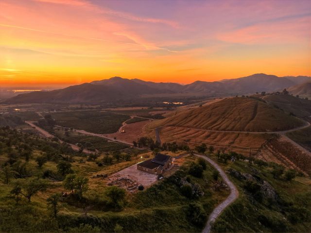 34453 Sierra Drive, Lemon Cove, CA 93244