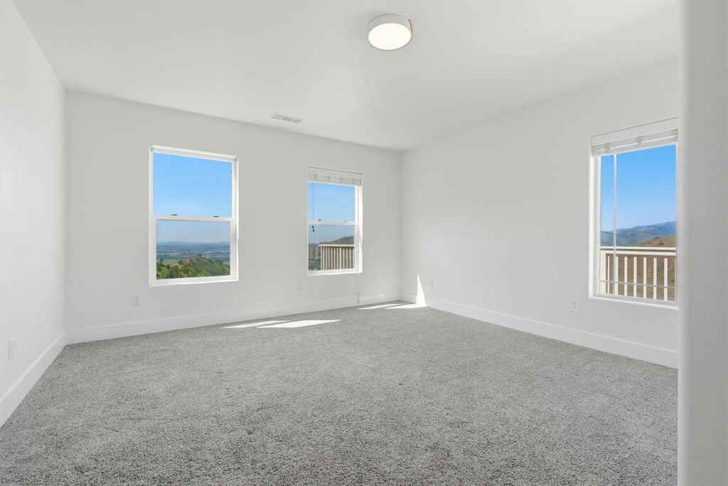 Image 27 of property listing at 34453 Sierra Drive, Lemon Cove, CA 93244