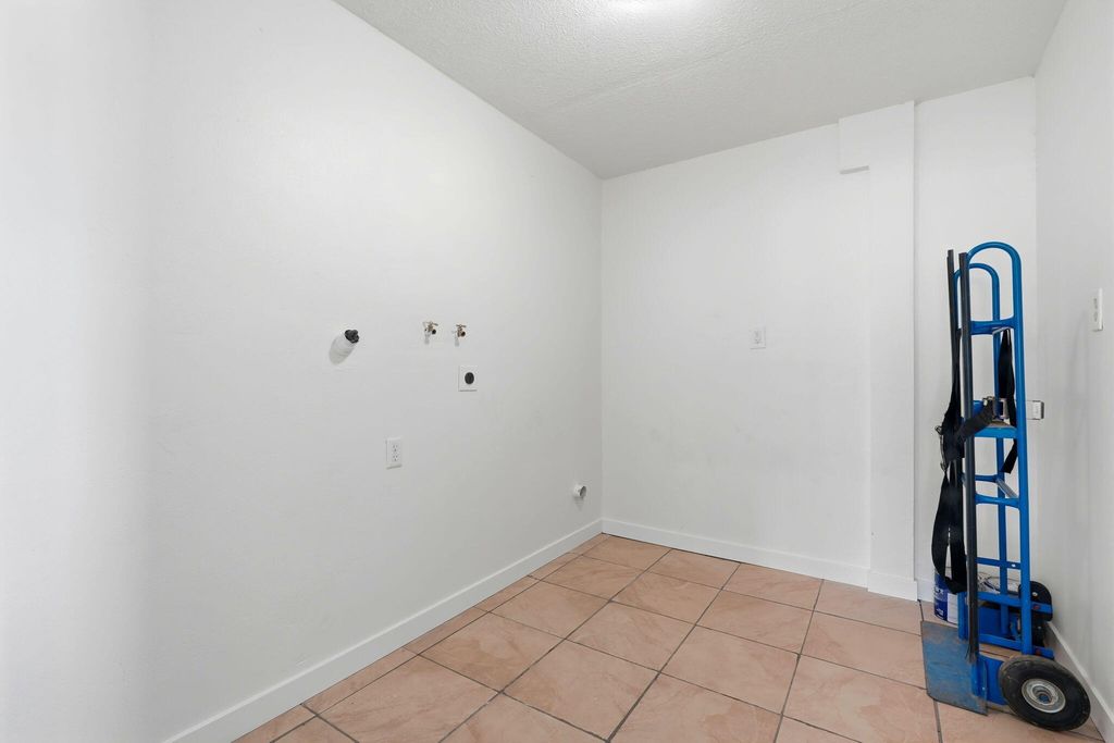 Image 28 of property listing at 34453 Sierra Drive, Lemon Cove, CA 93244