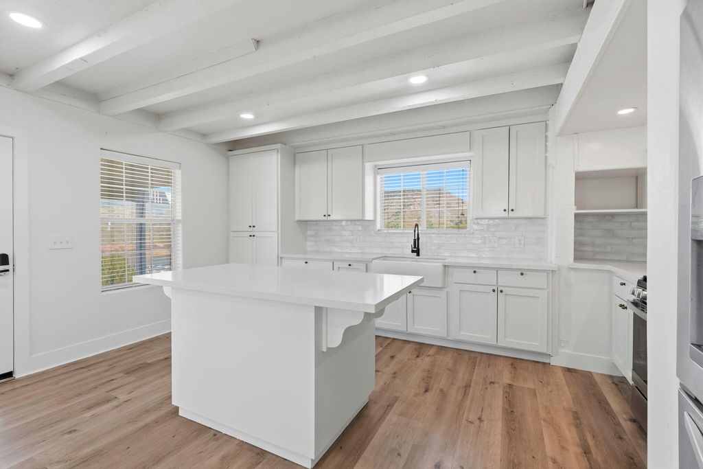 Image 40 of property listing at 34453 Sierra Drive, Lemon Cove, CA 93244