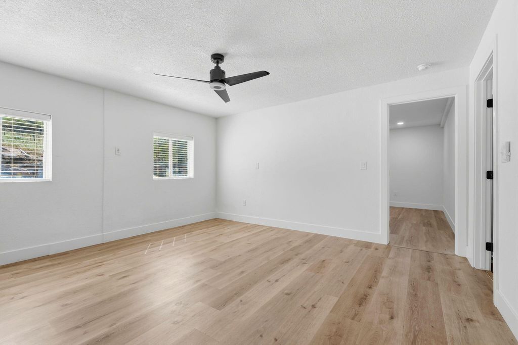 Image 73 of property listing at 34453 Sierra Drive, Lemon Cove, CA 93244