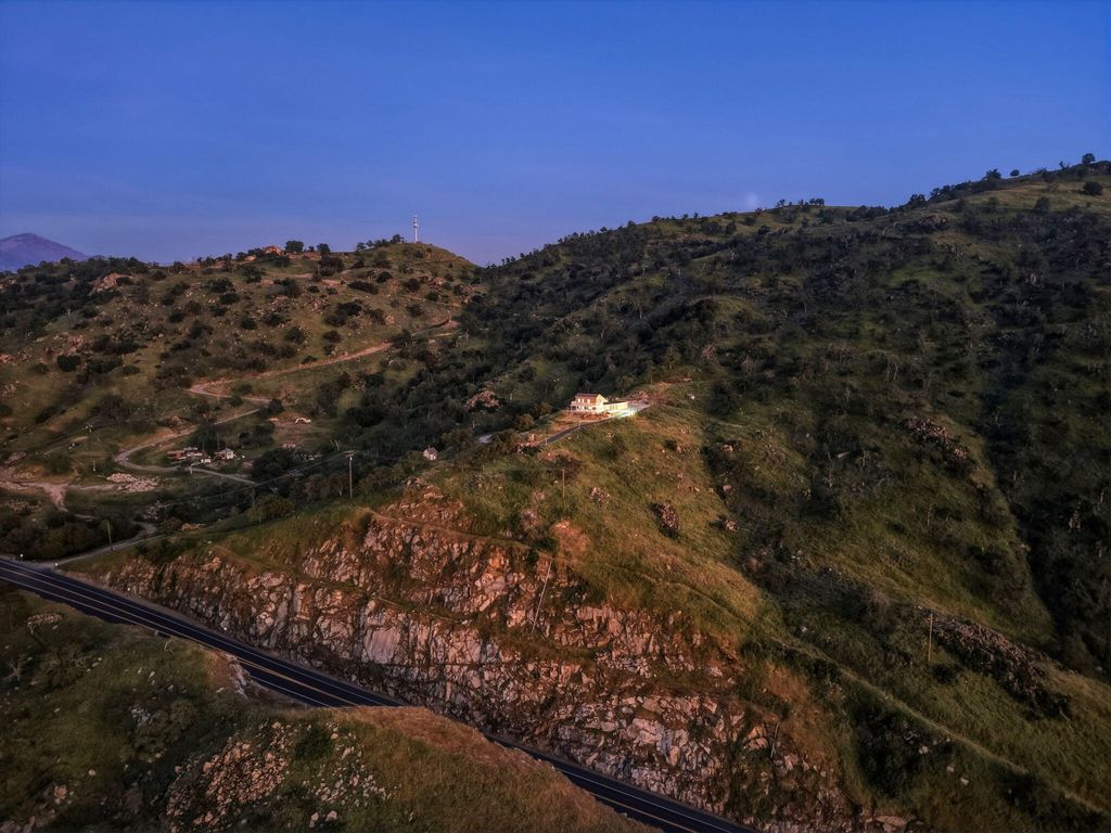 Image 79 of property listing at 34453 Sierra Drive, Lemon Cove, CA 93244