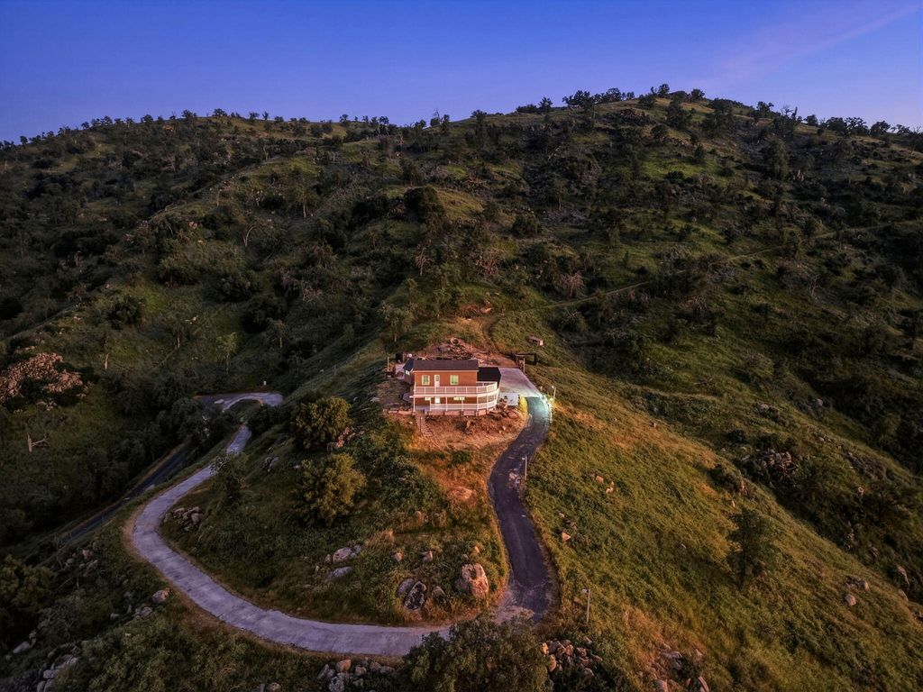 Image 84 of property listing at 34453 Sierra Drive, Lemon Cove, CA 93244