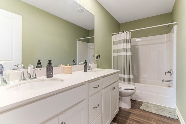 645 Morning Meadows Drive, Inman, SC 29349