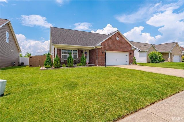 1869 Sandal Way, Newburgh, IN 47630