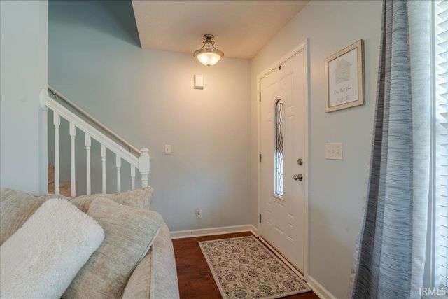 1869 Sandal Way, Newburgh, IN 47630