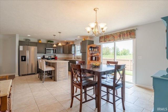 1869 Sandal Way, Newburgh, IN 47630
