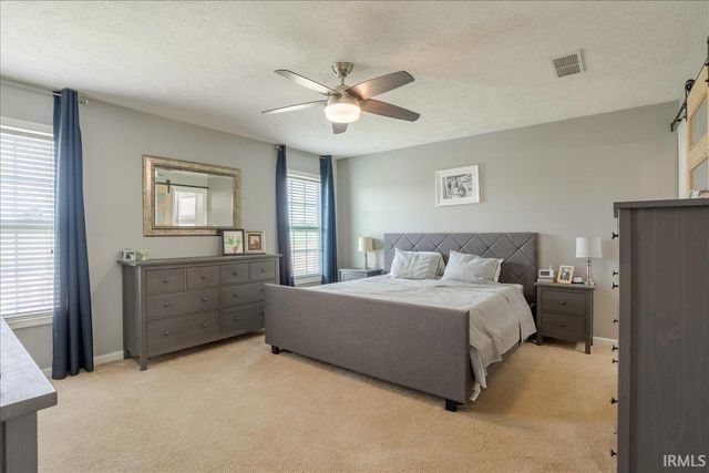 1869 Sandal Way, Newburgh, IN 47630