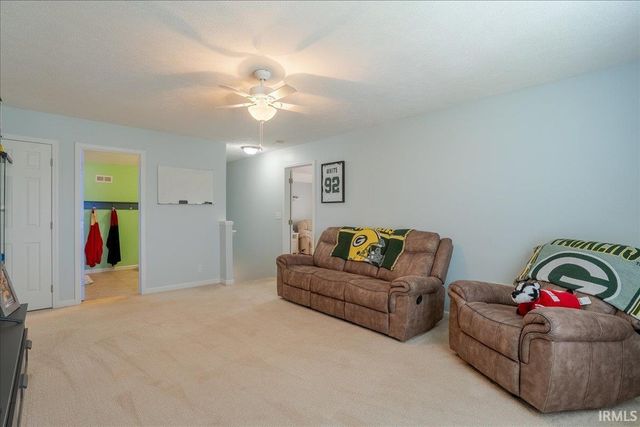 1869 Sandal Way, Newburgh, IN 47630