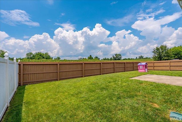 1869 Sandal Way, Newburgh, IN 47630