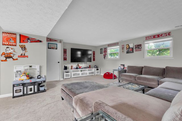 1944 Coghill Drive, Columbus, OH 43229