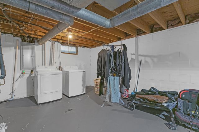 1944 Coghill Drive, Columbus, OH 43229