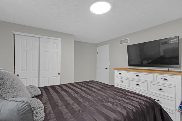 1944 Coghill Drive, Columbus, OH 43229