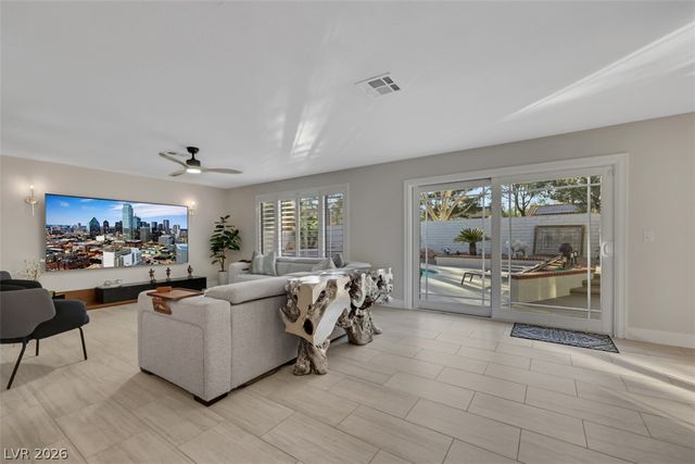 3001 Ocean Port Drive, Las Vegas, NV 89117