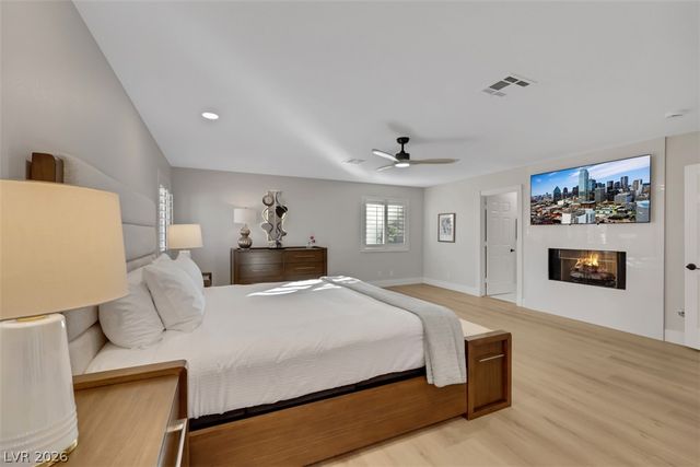 3001 Ocean Port Drive, Las Vegas, NV 89117
