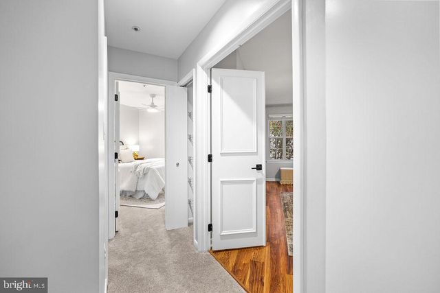 10204 CRESTED IRIS DR, Montgomery Village, MD 20886