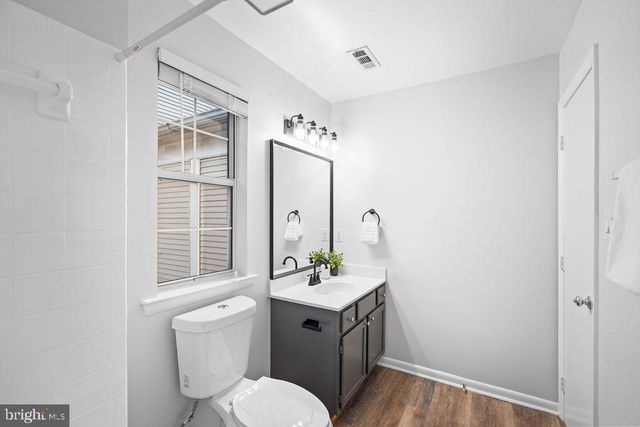 10204 CRESTED IRIS DR, Montgomery Village, MD 20886