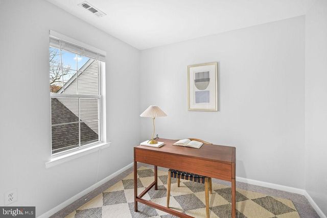 10204 CRESTED IRIS DR, Montgomery Village, MD 20886