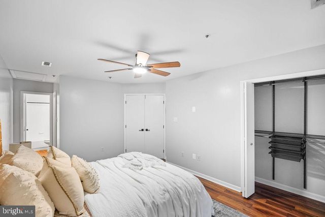 10204 CRESTED IRIS DR, Montgomery Village, MD 20886