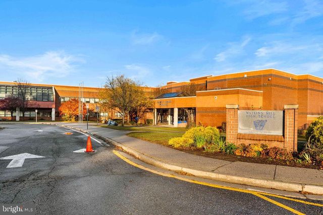 10204 CRESTED IRIS DR, Montgomery Village, MD 20886