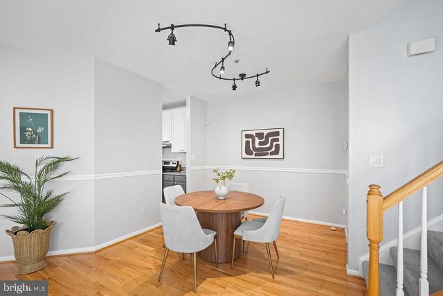 10204 CRESTED IRIS DR, Montgomery Village, MD 20886