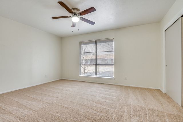 226 Rolling Hills Place, Lancaster, TX 75146