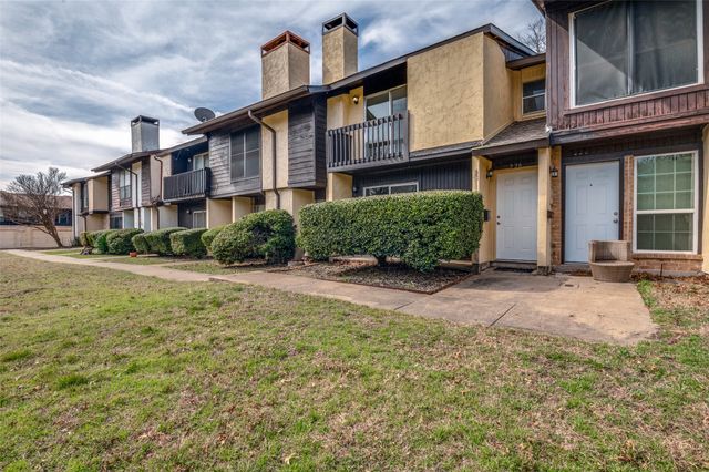 226 Rolling Hills Place, Lancaster, TX 75146