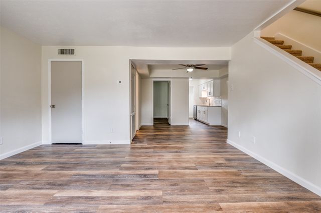 226 Rolling Hills Place, Lancaster, TX 75146