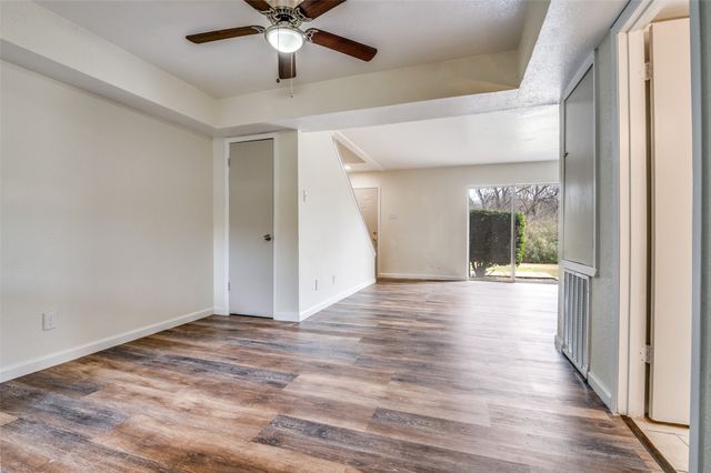 226 Rolling Hills Place, Lancaster, TX 75146