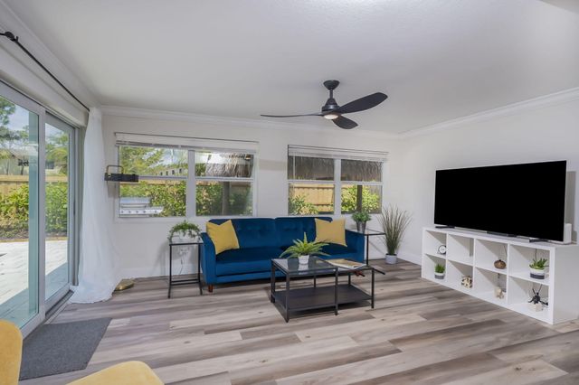 1065 SW 4th Terrace 1065, Pompano Beach, FL 33060