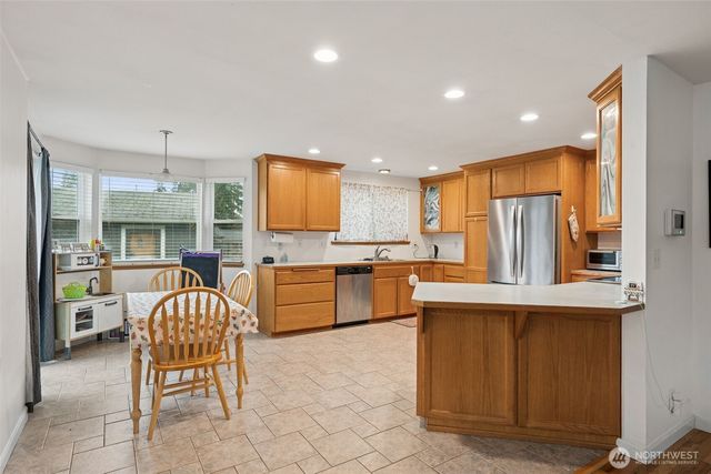 1032 138th Street E, Tacoma, WA 98445