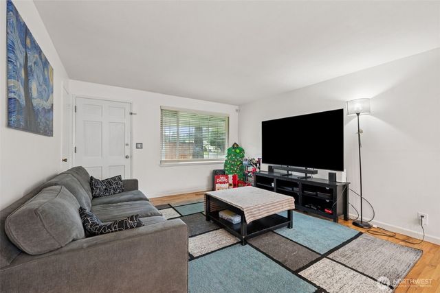 1032 138th Street E, Tacoma, WA 98445