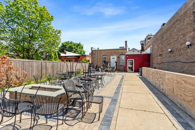 8018 LINCOLN Avenue, Skokie, IL 60077