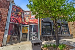8018 LINCOLN Avenue, Skokie, IL 60077