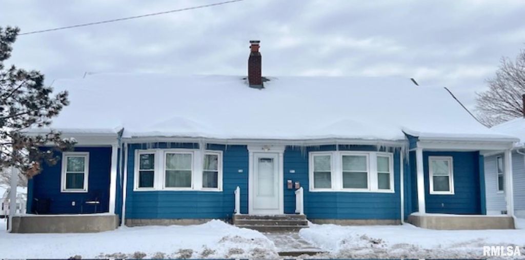 2133 N DIVISION Street, Davenport, IA 52804