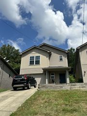 2562 Willowbranch Dr, Nashville, TN 37217