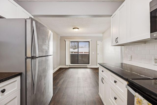 350 Shelard Parkway 111, Saint Louis Park, MN 55426