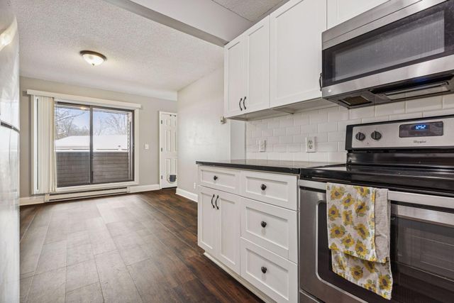 350 Shelard Parkway 111, Saint Louis Park, MN 55426