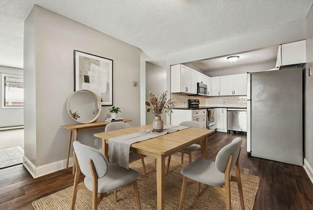 350 Shelard Parkway 111, Saint Louis Park, MN 55426