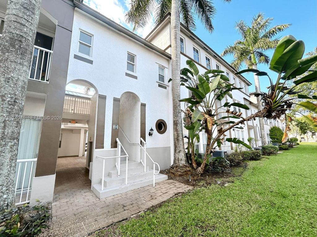 4351 SW 160th Ave 209, Miramar, FL 33027