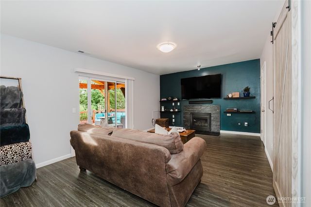 11704 41st Ave Ct NW, Gig Harbor, WA 98332