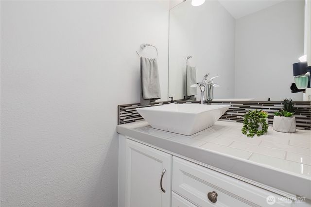 11704 41st Ave Ct NW, Gig Harbor, WA 98332