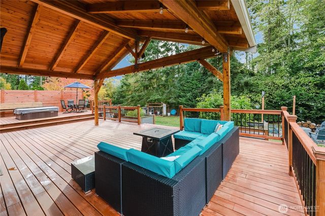 11704 41st Ave Ct NW, Gig Harbor, WA 98332