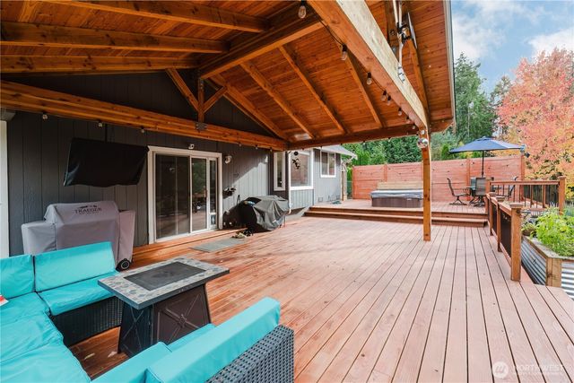 11704 41st Ave Ct NW, Gig Harbor, WA 98332