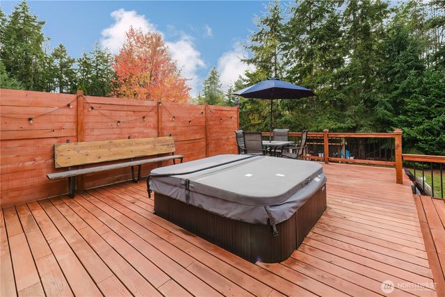 11704 41st Ave Ct NW, Gig Harbor, WA 98332